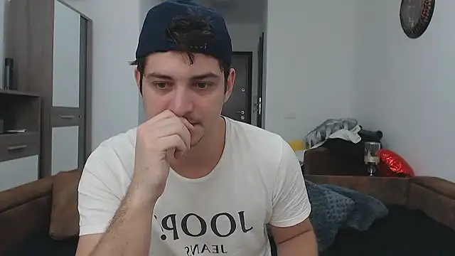 Snapshot of AndyFame chatting on 02/21/25, 03:45 AndyFame online show from 02/21/25, 03:45