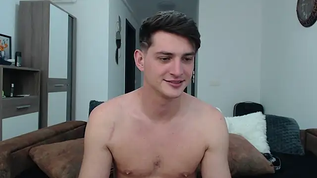 Snapshot of AndyFame chatting on 03/11/25, 10:31 AndyFame online show from 03/11/25, 10:31