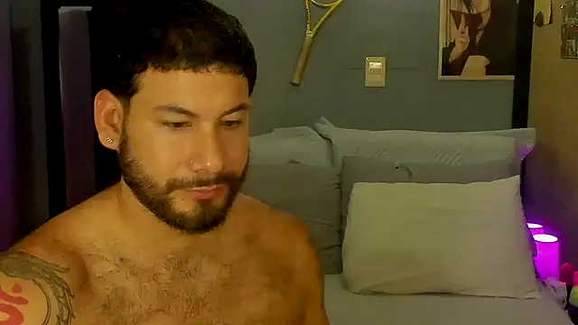 Snapshot of Prometeo-grizzly chatting on 01/18/25, 05:37 Prometeo-grizzly online show from 01/18/25, 05:37