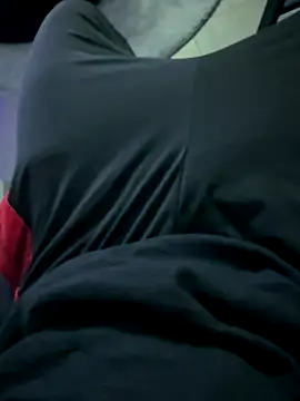 Snapshot of KaterSeinVater1 chatting on 11/12/25, 11:25 KaterSeinVater1 online show from 11/12/25, 11:25