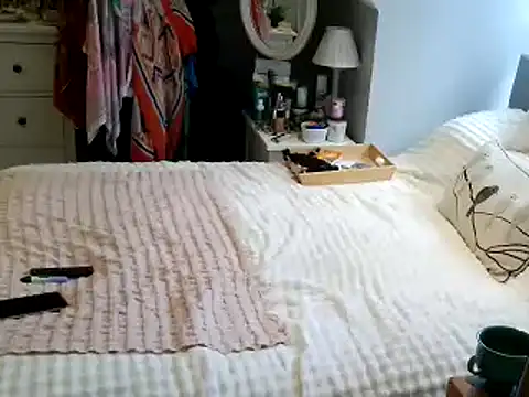 Snapshot of MaggieMoonxxx chatting on 05/12/26, 01:52 MaggieMoonxxx online show from 05/12/26, 01:52
