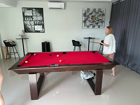 Nura n Sarah online show from 12/20/24, 08:17