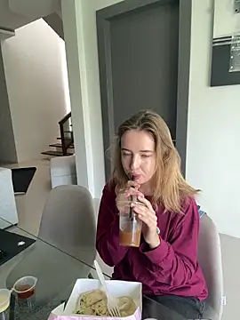 Nura n Sarah online show from 02/05/25, 05:09