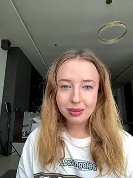 Nura n Sarah online show from 09/28/25, 04:07