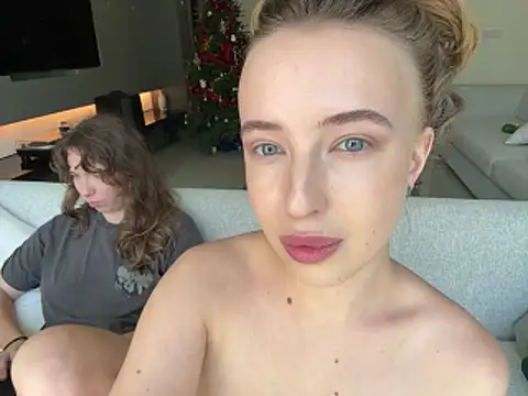 Snapshot of Nura_n_Sarah chatting on 03/12/26, 05:13 Nura n Sarah online show from 03/12/26, 05:13