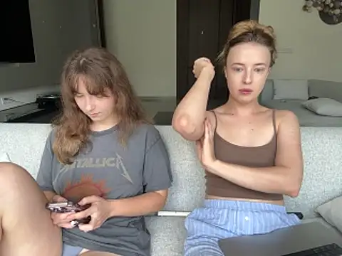 Snapshot of Nura_n_Sarah chatting on 03/14/26, 05:13 Nura n Sarah online show from 03/14/26, 05:13