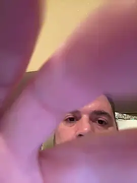 Snapshot of h4cAlex chatting on 12/18/24, 05:52 h4cAlex online show from 12/18/24, 05:52