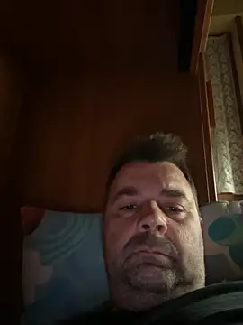 Snapshot of h4cAlex chatting on 11/05/25, 08:20 h4cAlex online show from 11/05/25, 08:20