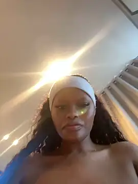 Snapshot of Neelo-Smith chatting on 01/25/25, 05:18 Neelo-Smith online show from 01/25/25, 05:18