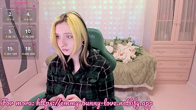 EmmyBunny online show from 03/03/26, 02:56