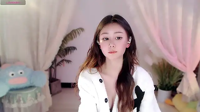 Aimee-520 online show from 12/22/25, 06:32