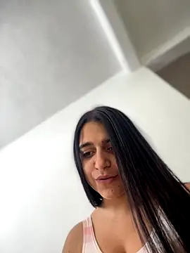 Alicia Ruiz online show from 09/12/25, 06:08