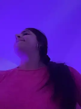 Alicia Ruiz online show from 10/22/25, 08:08