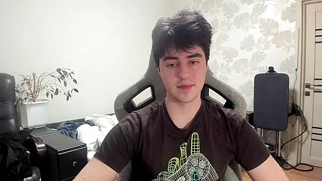 Snapshot of Knuckles17 chatting on 02/15/26, 04:14 Knuckles17 online show from 02/15/26, 04:14