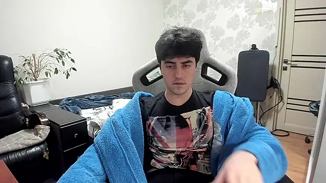 Snapshot of Knuckles17 chatting on 02/16/26, 08:27 Knuckles17 online show from 02/16/26, 08:27