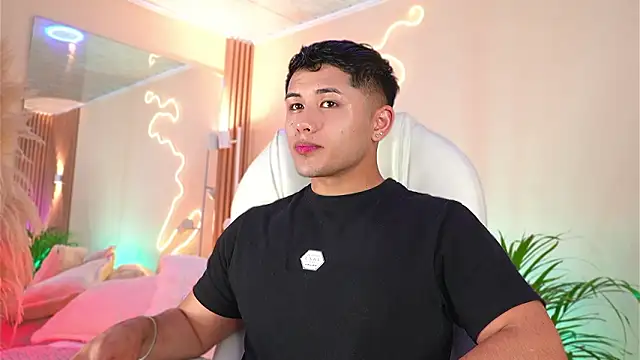 Snapshot of MatiasKorn chatting on 03/08/26, 03:54 MatiasKorn online show from 03/08/26, 03:54