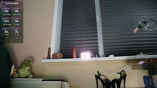 BlueCherryy online show from 12/20/24, 06:02