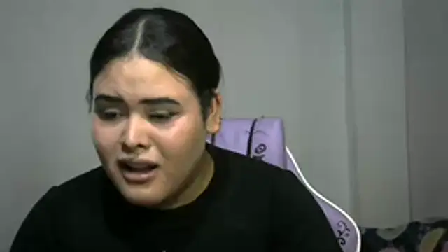 Snapshot of antonellasex1998 chatting on 11/16/25, 06:46 antonellasex1998 online show from 11/16/25, 06:46