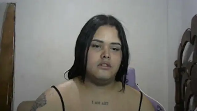 Snapshot of antonellasex1998 chatting on 02/15/26, 04:36 antonellasex1998 online show from 02/15/26, 04:36