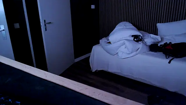 Snapshot of stroopcock chatting on 09/22/25, 05:59 stroopcock online show from 09/22/25, 05:59