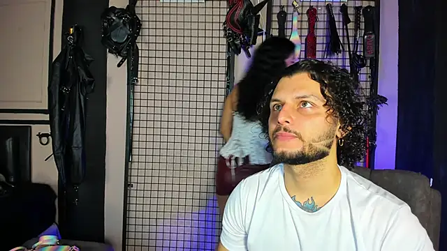 Snapshot of Twisted_Fantasy chatting on 01/21/25, 12:29 Twisted Fantasy online show from 01/21/25, 12:29