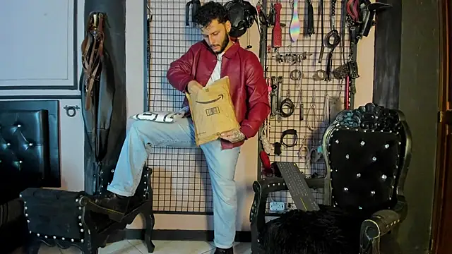 Snapshot of Twisted_Fantasy chatting on 03/17/26, 03:33 Twisted Fantasy online show from 03/17/26, 03:33