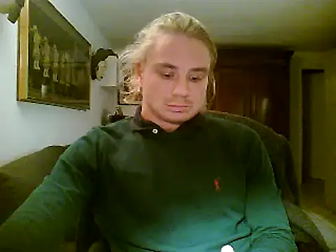 Snapshot of maciste26 chatting on 01/13/25, 12:19 maciste26 online show from 01/13/25, 12:19
