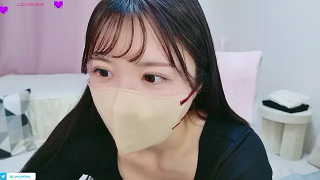 Snapshot of anchan_ chatting on 05/18/26, 01:50 anchan online show from 05/18/26, 01:50