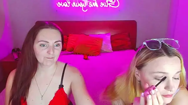 Snapshot of MagicEyess chatting on 02/19/25, 07:28 MagicEyess online show from 02/19/25, 07:28
