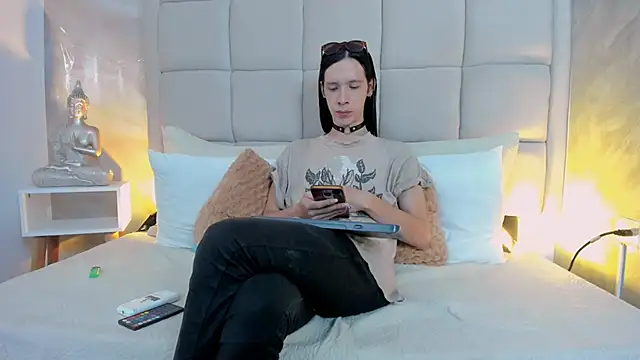 Hecatee 77 online show from 09/12/25, 07:47