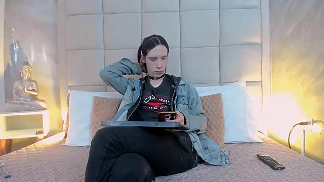 Hecatee 77 online show from 09/30/25, 07:52