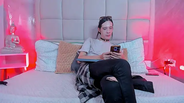 Hecatee 77 online show from 11/24/25, 08:19