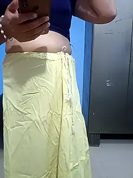 Snapshot of SANJU5888 chatting on 02/06/26, 05:23 SANJU5888 online show from 02/06/26, 05:23