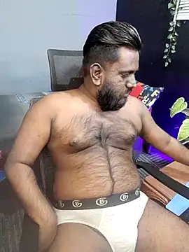 Rayansmith  online show from 11/05/25, 01:16