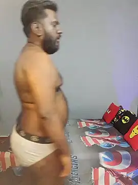 Rayansmith  online show from 11/06/25, 02:40