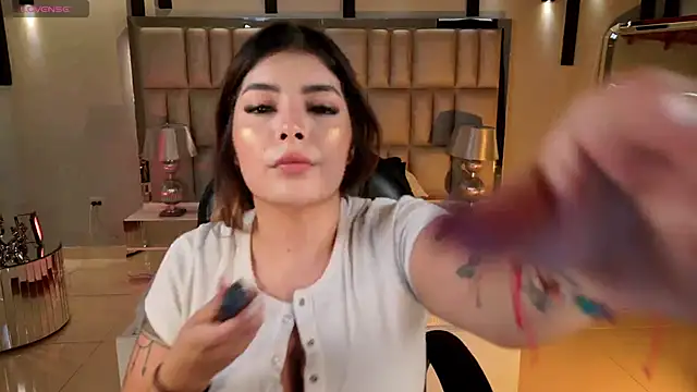 LisaMonroe  online show from 04/25/26, 06:16