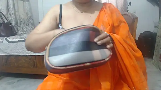 Snapshot of sexy_jaaan chatting on 06/23/26, 03:04 sexy jaaan online show from 06/23/26, 03:04