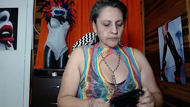 merlyna goldens online show from 01/26/25, 03:06