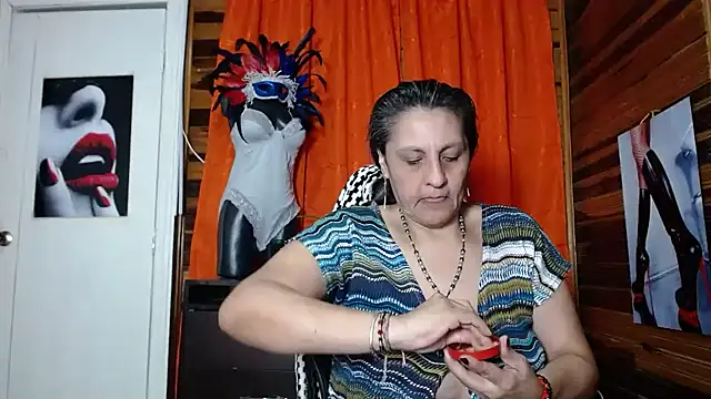 merlyna goldens online show from 01/28/25, 03:15