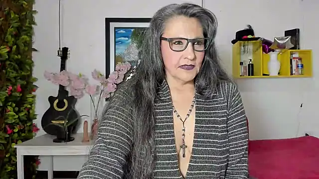 merlyna goldens online show from 01/30/25, 06:13