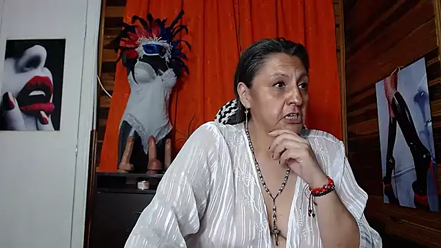 merlyna goldens online show from 02/07/25, 03:01