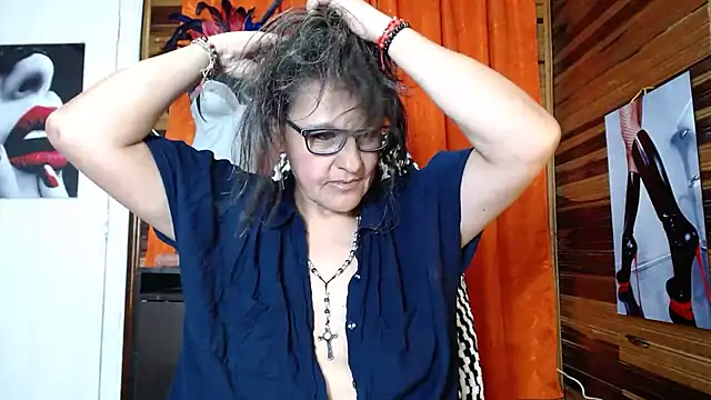 merlyna goldens online show from 02/13/25, 05:16