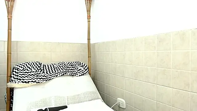 merlyna goldens online show from 03/15/25, 09:30