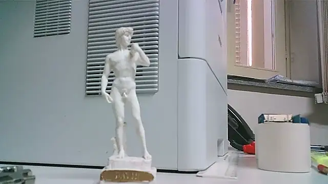 Snapshot of Gregcam chatting on 03/28/26, 09:09 Gregcam online show from 03/28/26, 09:09