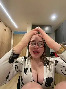 Zoe olsen online show from 06/27/26, 07:46