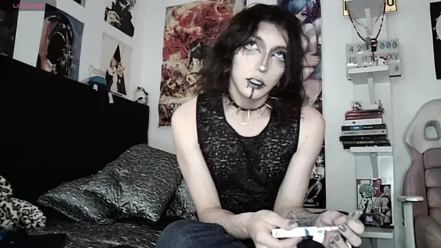 kiiler queen online show from 04/30/26, 07:53