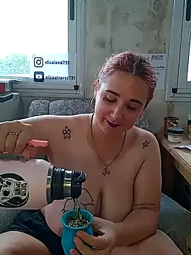 Snapshot of black_lady731 chatting on 01/27/25, 10:16 black lady731 online show from 01/27/25, 10:16