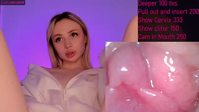 Snapshot of jannemary chatting on 01/25/25, 02:04 jannemary online show from 01/25/25, 02:04