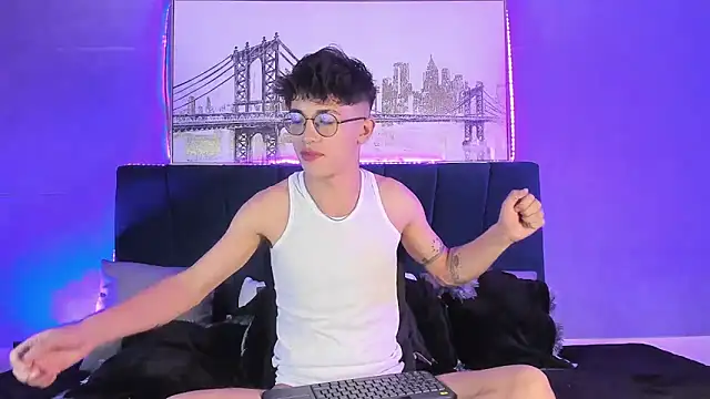 Andrew thevil online show from 12/09/24, 01:40