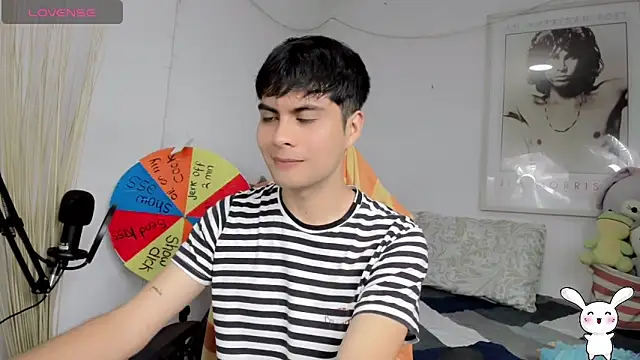 lucas cute online show from 01/09/25, 05:11